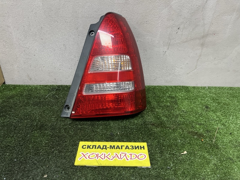 Фонарь стоп-сигнала Subaru Forester SG5 EJ205 02.2002 задний правый (б/у)