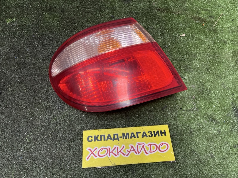 Фонарь стоп-сигнала Nissan Bluebird Sylphy QG10 QG18DE 07.2000 задний левый (б/у)