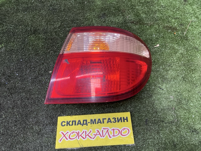 Фонарь стоп-сигнала Nissan Bluebird Sylphy QG10 QG18DE 07.2000 задний правый (б/у)