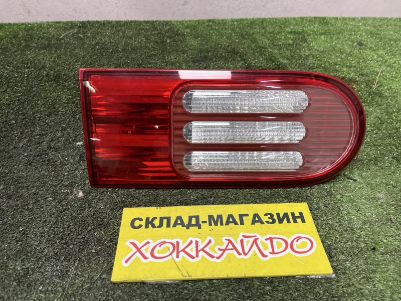 Фонарь вставка багажника Nissan Lafesta B30 MR20DE 2012 задний правый (б/у)