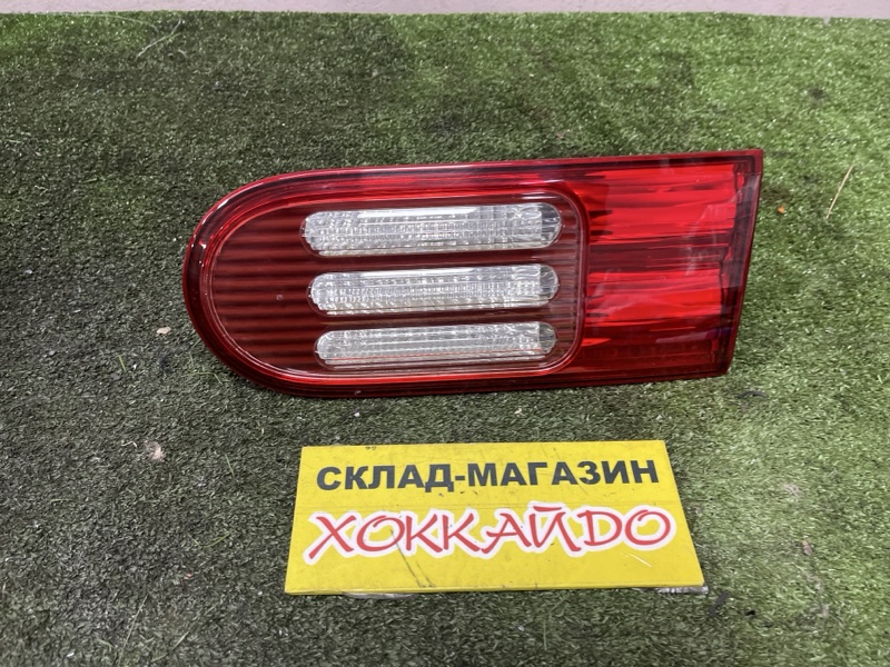 Фонарь вставка багажника Nissan Lafesta B30 MR20DE 2012 задний левый (б/у)