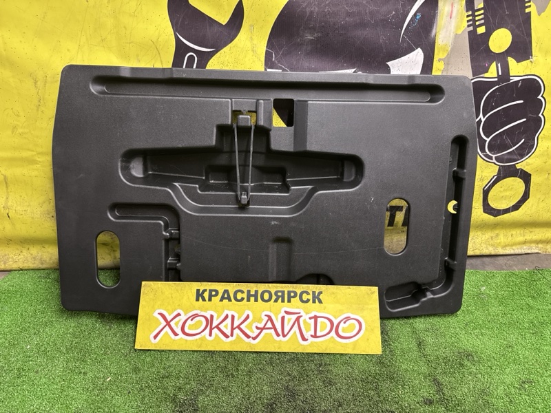 Днище багажника Toyota Corolla Spacio NZE121N 1NZ-FE 05.2001 (б/у)