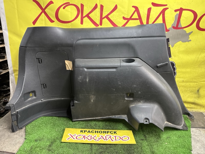 Обшивка багажника Toyota Wish ZNE10G 1ZZ-FE 09.2005 задняя левая (б/у)