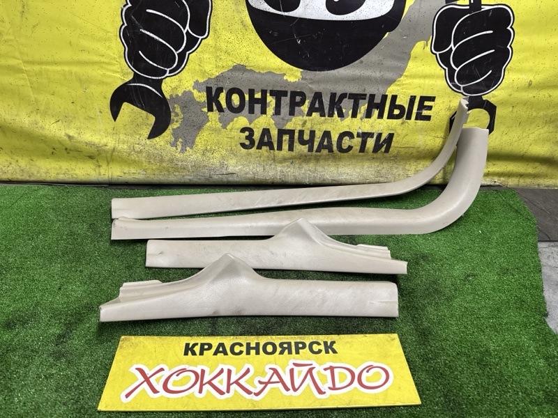 Накладка порога Toyota Mark II GX115 1G-FE 10.2002 (б/у)