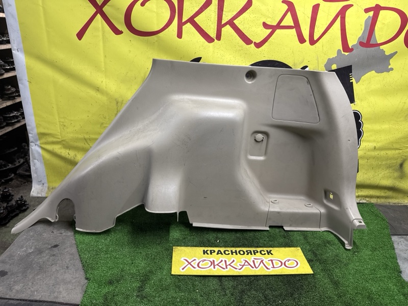 Обшивка багажника Toyota Corolla Spacio NZE121N 1NZ-FE 05.2001 задняя правая (б/у)
