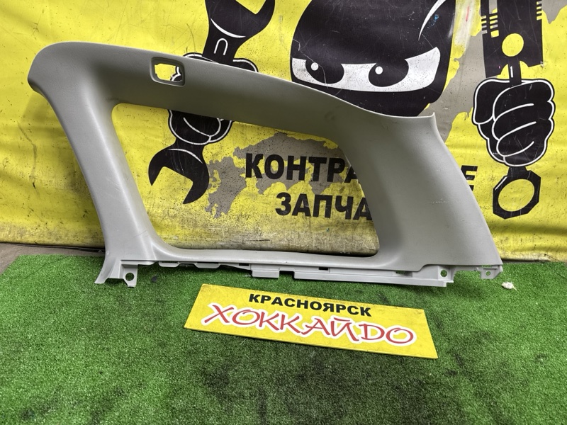 Обшивка багажника Toyota Corolla Fielder NZE121G 1NZ-FE 09.2002 задняя правая (б/у)