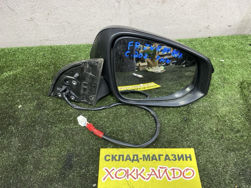 Зеркало боковое Toyota Esquire ZWR80G 2ZR-FXE 10.2014 правое (б/у)