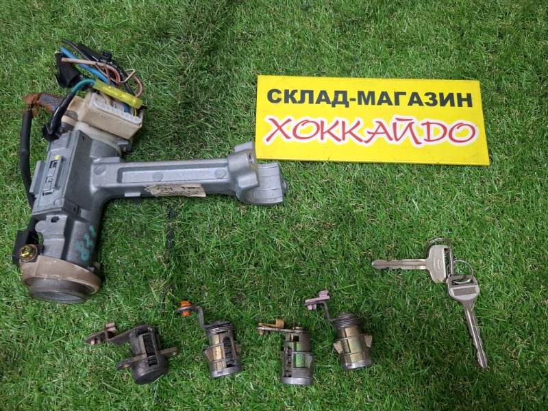 Замок зажигания Toyota Hiace Regius KCH46G 1KZ-TE 04.1997 (б/у)