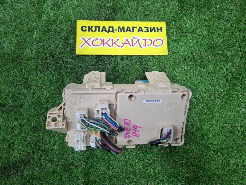 Блок предохранителей Toyota Wish ZNE10G 1ZZ-FE 09.2005 (б/у)