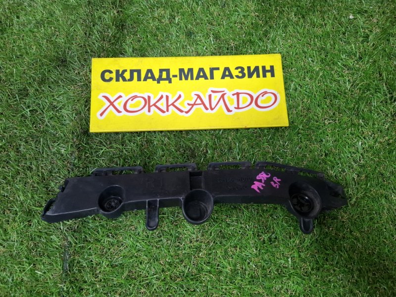 Клипса бампера Toyota Passo KGC10 1KR-FE 05.2004 задняя правая (б/у)