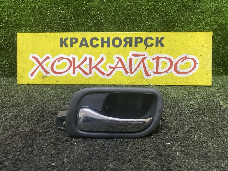 Ручка двери внутренняя Honda Accord CL7 K20A 10.2002 передняя левая (б/у)