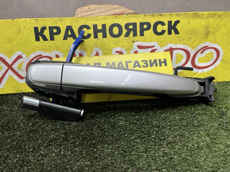 Ручка наружная Toyota Wish ZNE10G 1ZZ-FE 09.2005 задняя левая (б/у)