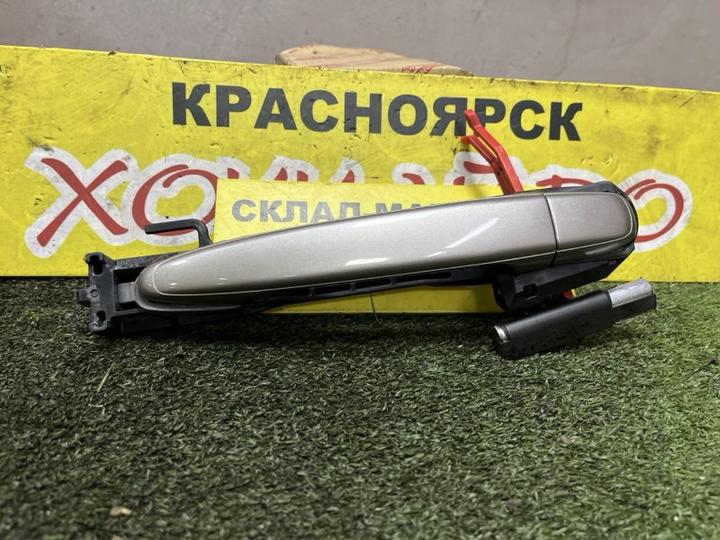 Ручка наружная Toyota Wish ZNE10G 1ZZ-FE 09.2005 задняя правая (б/у)