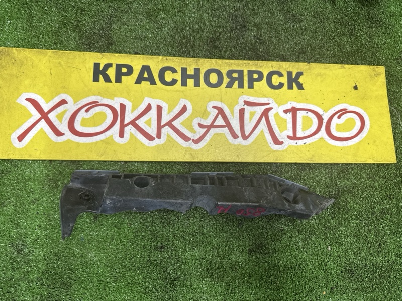 Клипса бампера Toyota Wish ANE10G 1AZ-FSE 09.2005 передняя левая (б/у)