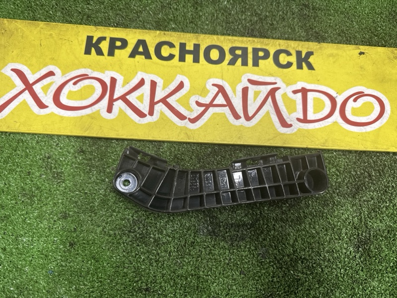 Клипса бампера Toyota Camry ACV40 2AZ-FE 01.2006 передняя левая (б/у)