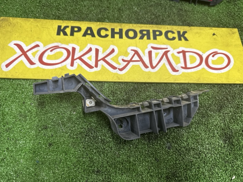 Клипса бампера Honda Accord CL7 K20A 10.2002 передняя левая (б/у)