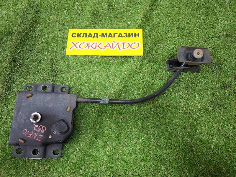 Кронштейн запасного колеса Toyota Wish ZNE10G 1ZZ-FE 09.2005 (б/у)