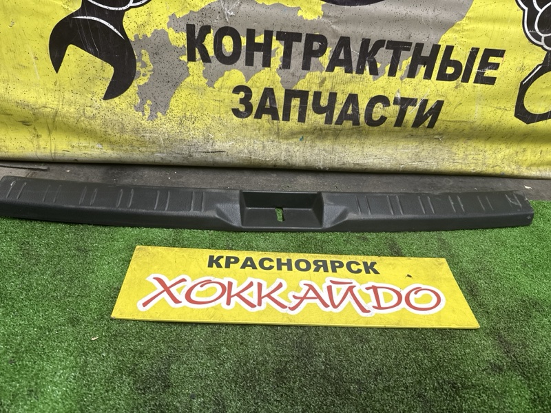 Накладка багажника Subaru Forester SG5 EJ205 02.2002 (б/у)