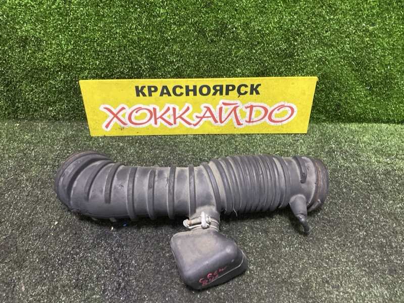 Патрубок воздушного фильтра Mitsubishi Dion CR6W 4G94 05.2002 (б/у)