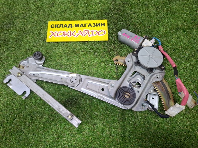 Стеклоподъемник Subaru Forester SG5 EJ205 02.2002 передний правый (б/у)