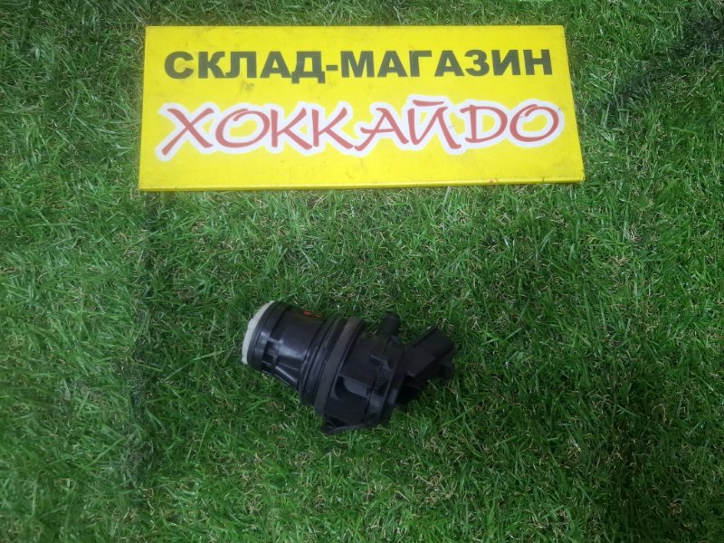 Мотор омывателя Toyota Noah ZRR85W 3ZR-FAE 01.2014 (б/у)