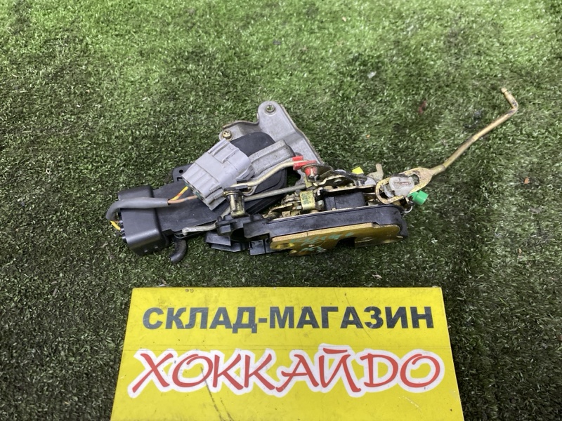 Замок дверной Nissan Primera WTP12 QR20DE 07.2003 передний правый (б/у)