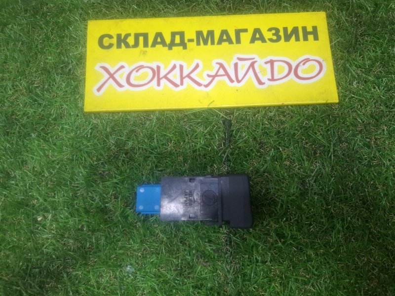Кнопка включения противотуманных фар Subaru Forester SG5 EJ205 02.2002 (б/у)