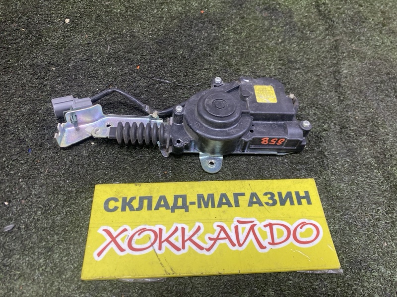 Активатор двери Honda Stepwgn RF5 K20A 06.2003 задний левый (б/у)