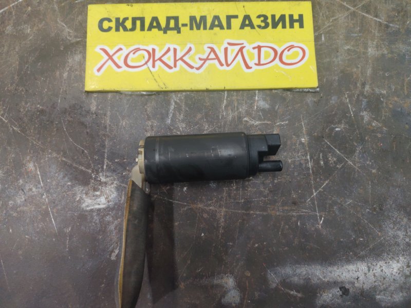 Насос топливный Toyota Corolla NZE120 2NZ-FE 08.2000 (б/у)