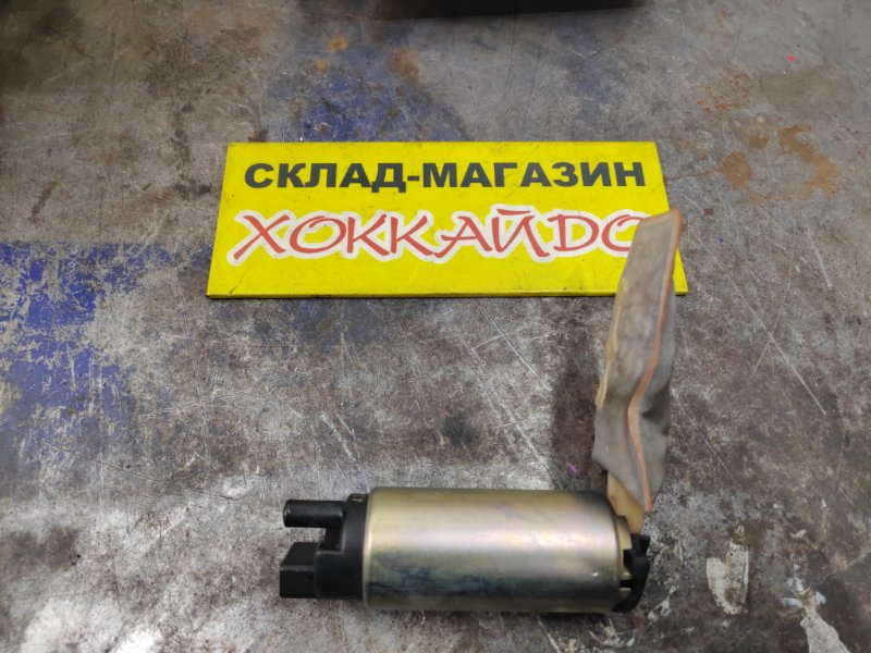 Насос топливный Toyota Gaia ACM10G 1AZ-FSE 04.2001 (б/у)