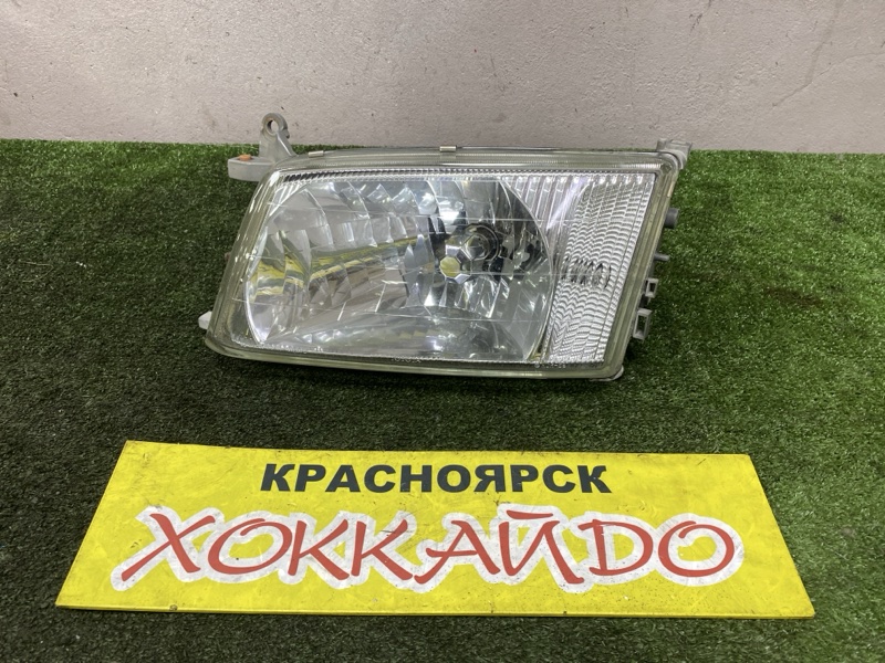 Фара Toyota Hiace Regius KCH46G 1KZ-TE 04.1997 левая (б/у)