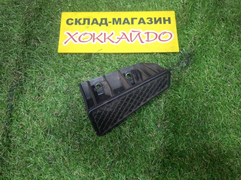 Пластиковые детали салона Subaru Forester SG5 EJ205 02.2002 (б/у)