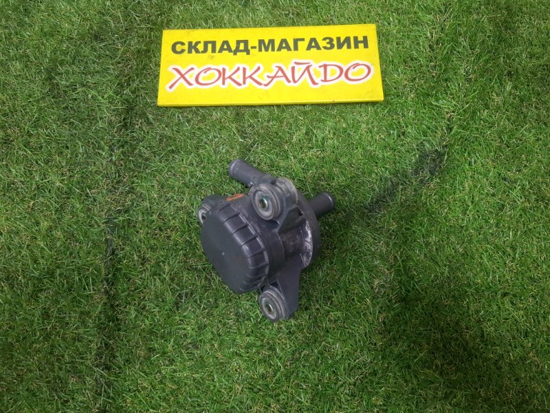 Помпа Toyota Esquire ZWR80G 2ZR-FXE 10.2014 (б/у)