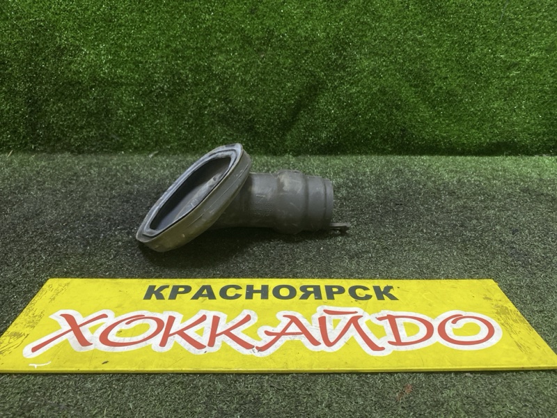 Пыльник рулевой колонки Toyota Corolla NZE121 1NZ-FE 09.2002 (б/у)