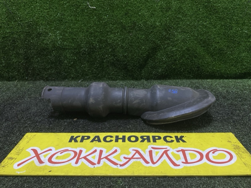 Пыльник рулевой колонки Toyota Esquire ZWR80G 2ZR-FXE 10.2014 (б/у)
