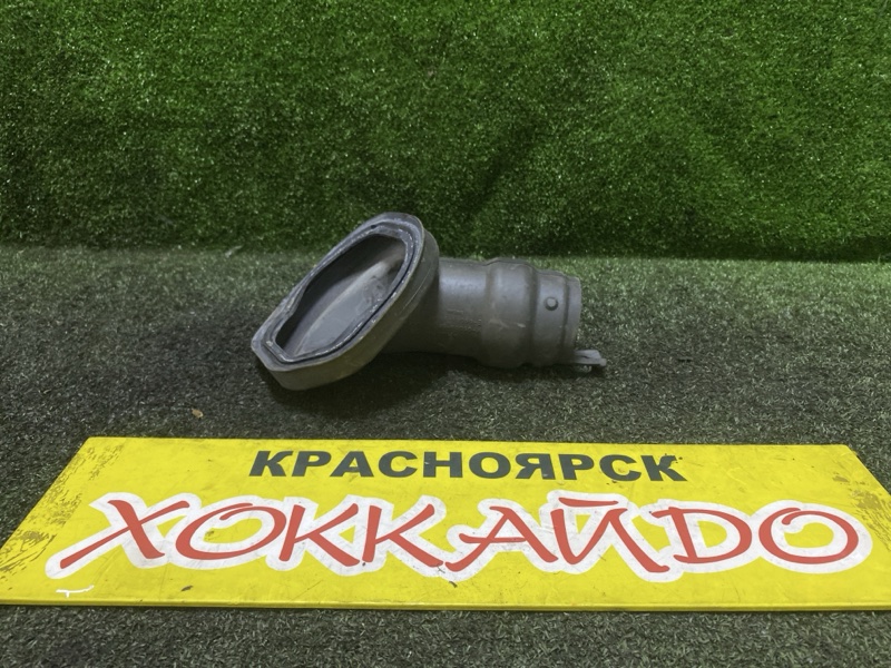 Пыльник рулевой колонки Toyota Wish ZNE10G 1ZZ-FE 09.2005 (б/у)