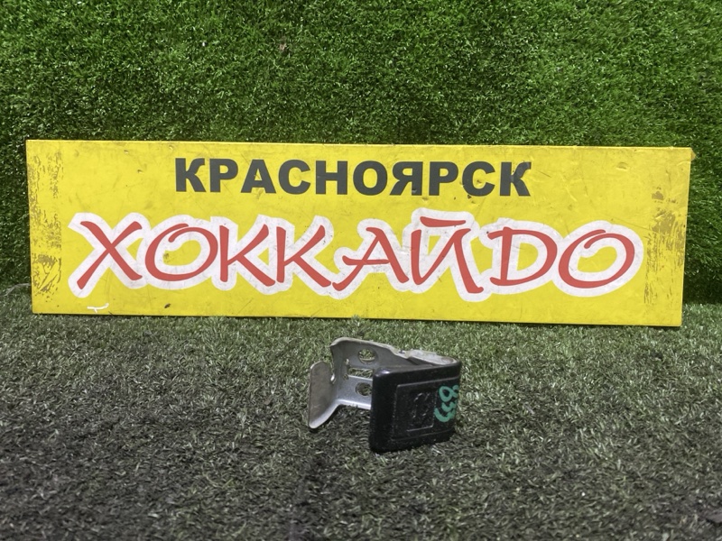 Ручка открывания капота Toyota Hiace Regius KCH46G 1KZ-TE 04.1997 (б/у)