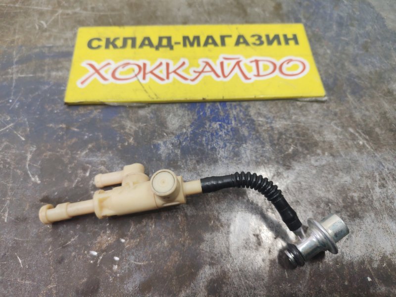 Клапан давления топлива Toyota Premio ZZT245 1ZZ-FE 12.2001 (б/у)
