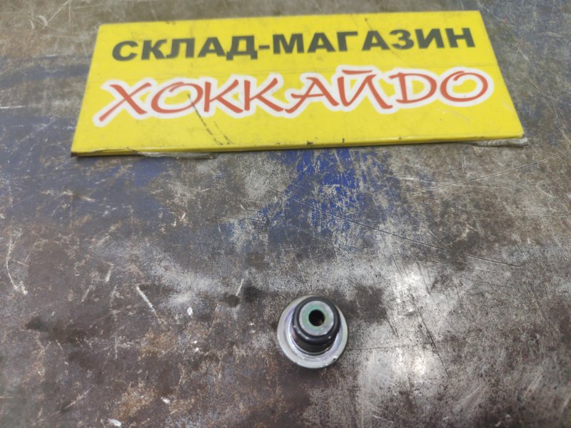 Клапан давления топлива Toyota Funcargo NCP20 2NZ-FE 08.2002 (б/у)