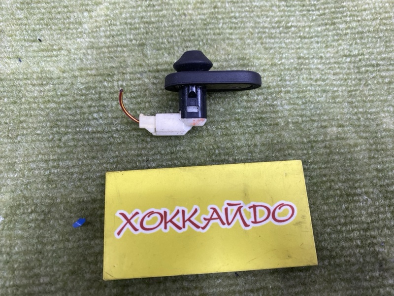 Датчик открытия двери; Концевик двери Mazda Atenza GGEP LF-DE 06.2005 (б/у)
