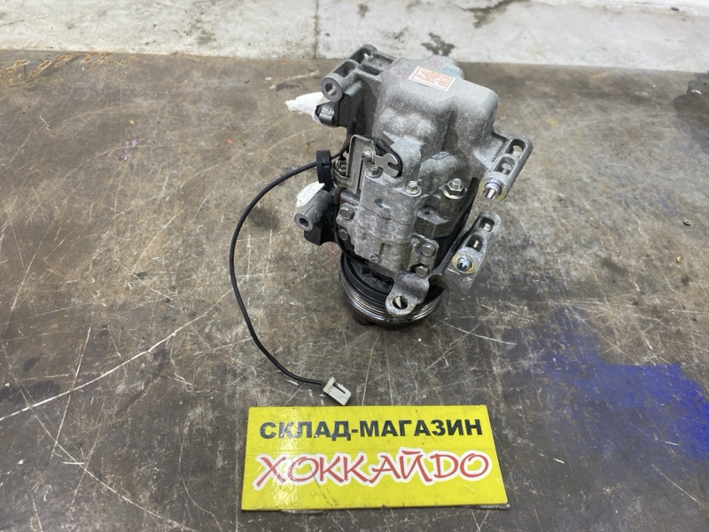Компрессор кондиционера Mazda Axela BKEP LF-VE 2007 (б/у)