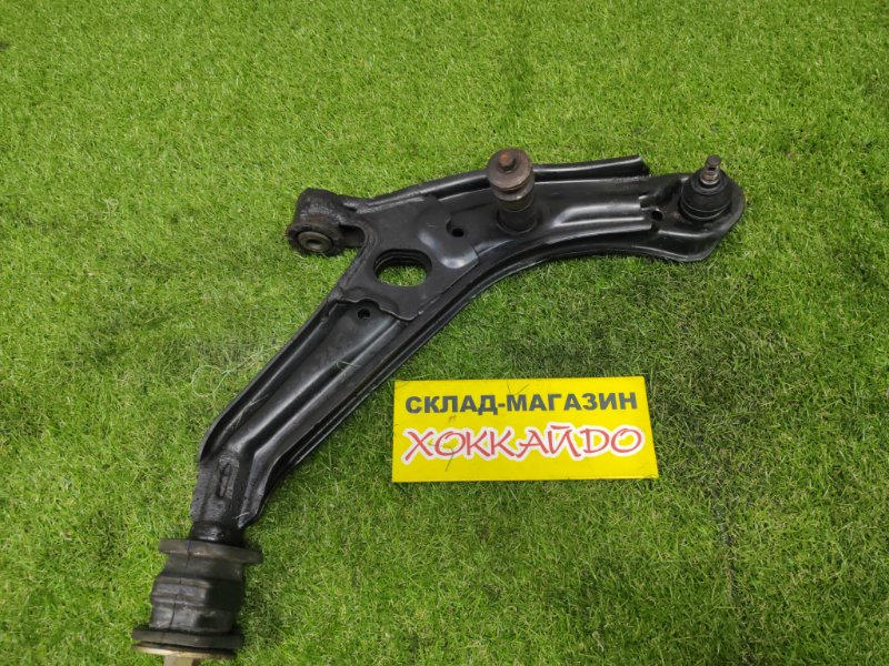 Рычаг подвески нижний Honda Stepwgn RF1 B20B 05.1999 передний правый (б/у)