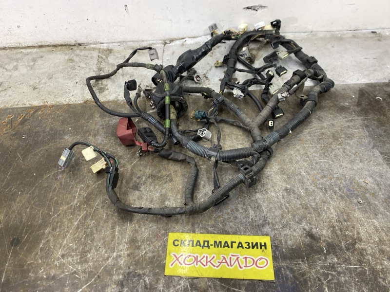 Электропроводка мотора Toyota Corolla NZE120 2NZ-FE 08.2000 (б/у)