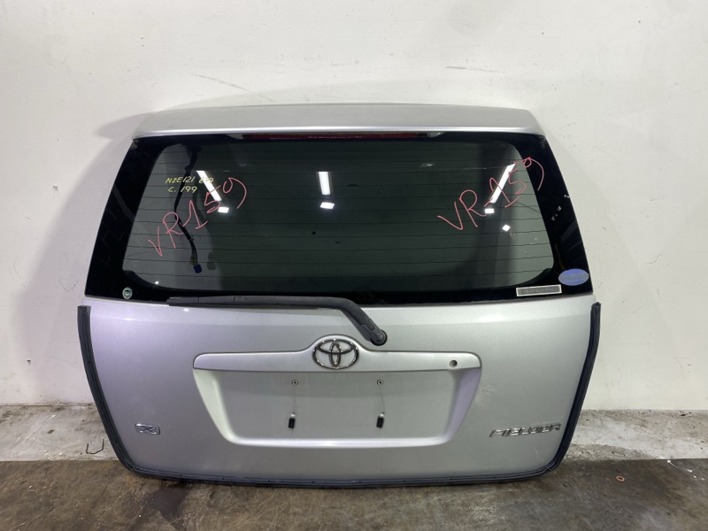 Дверь задняя багажника Toyota Corolla Fielder NZE121G 1NZ-FE 08.2000 (б/у)