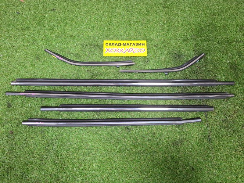 Молдинг стекла Toyota Premio NZT240 1NZ-FE 12.2001 (б/у)