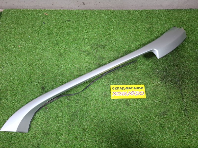 Молдинг лобового стекла Honda Stepwgn RF5 K20A 06.2003 передний правый (б/у)