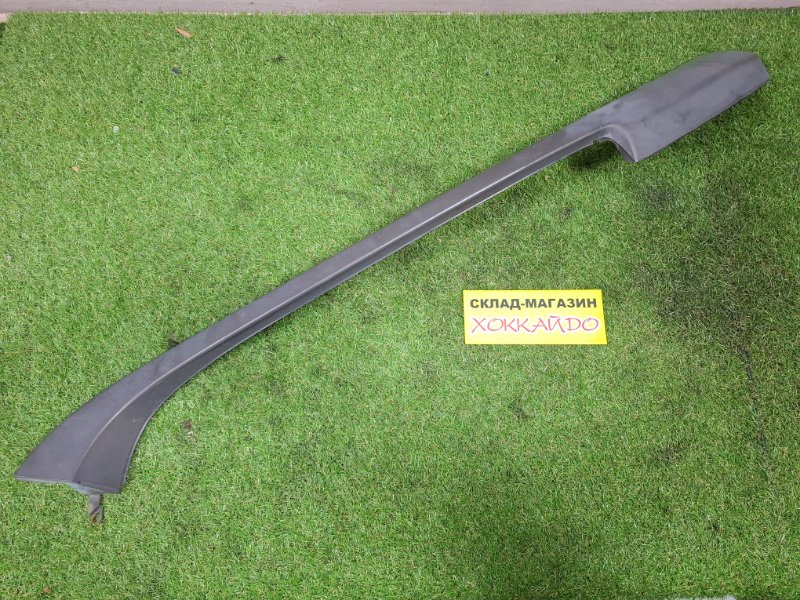Молдинг лобового стекла Honda Stepwgn RF4 K20A 04.2001 передний правый (б/у)