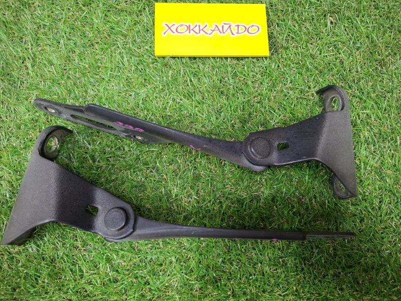 Петля капота Honda CR-V RD6 K24A 09.2004 (б/у)