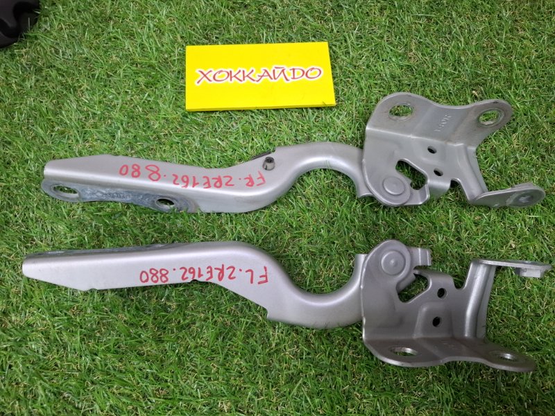 Петля капота Toyota Corolla Fielder ZRE162G 2ZR-FAE 05.2012 (б/у)