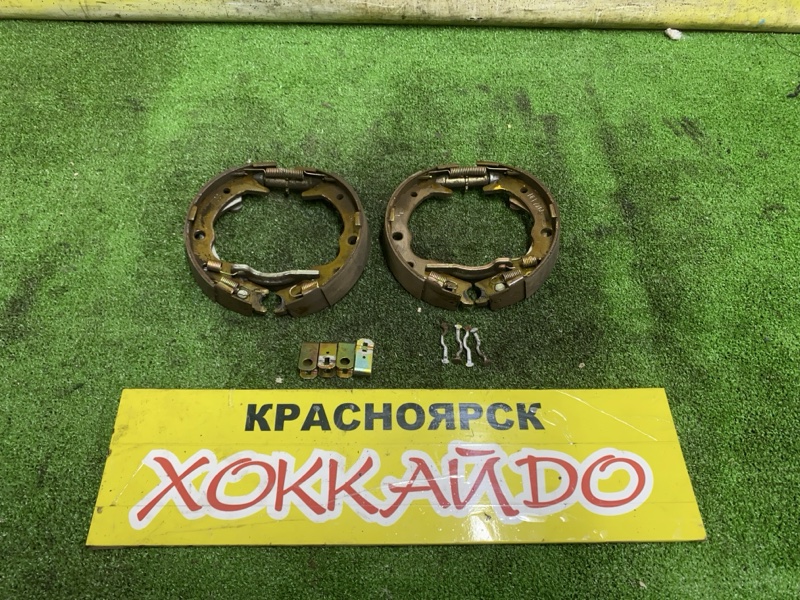 Колодки тормозные Honda Stepwgn RF5 K20A 06.2003 задние (б/у)